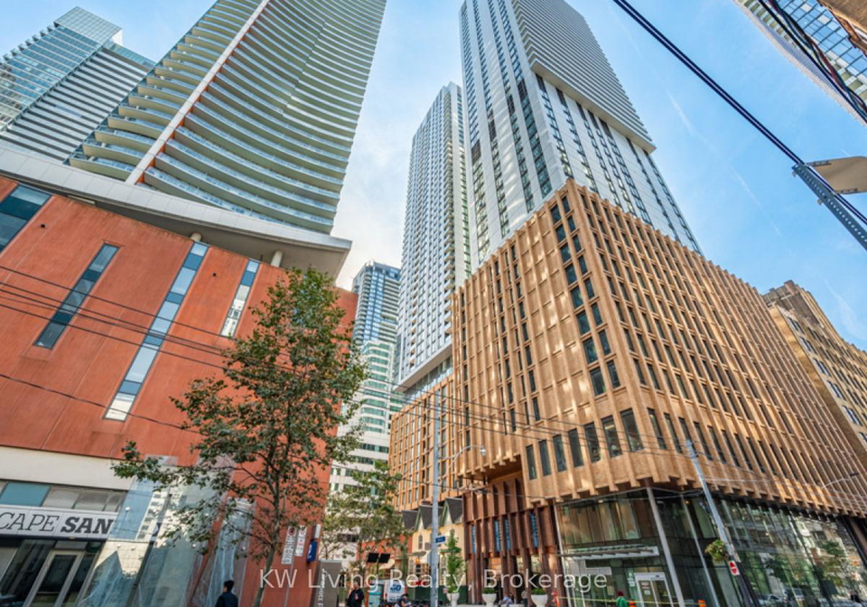 8-widmer-street-toronto-toronto-ontario-c13688602