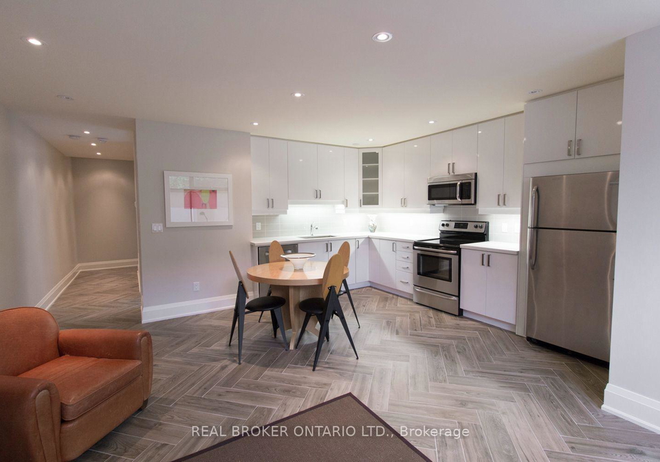 692-mount-pleasant-road-toronto-toronto-ontario-c13688944