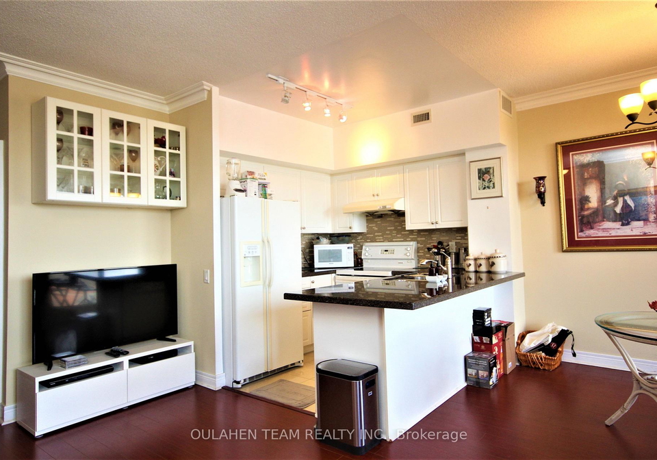 1-clairtrell-road-toronto-north-york-ontario-c13688998