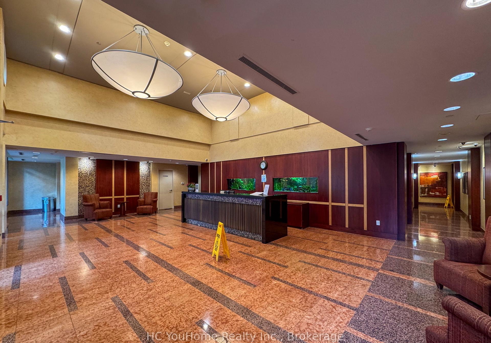 21-hillcrest-avenue-toronto-north-york-ontario-c13689174