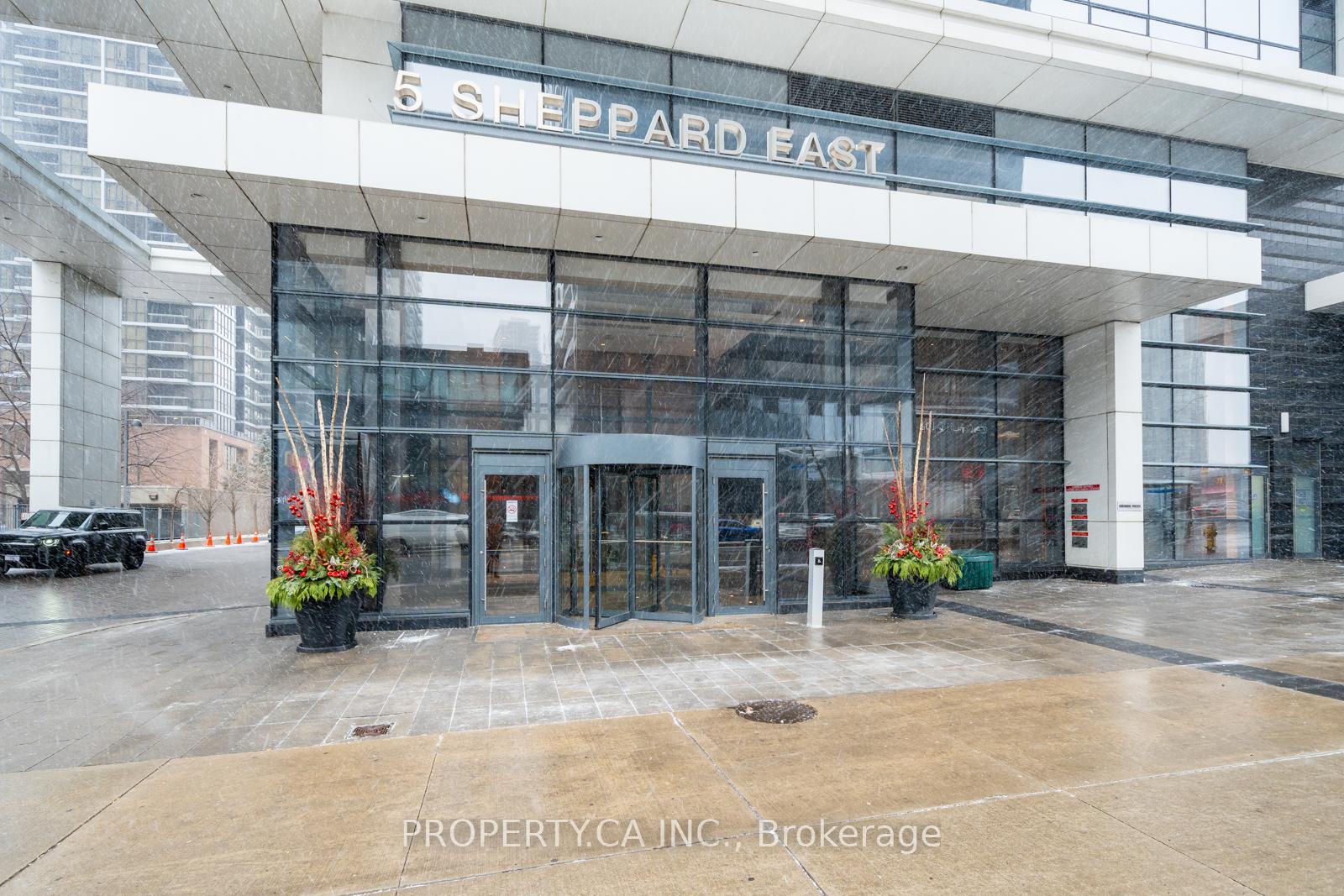 5-sheppard-avenue-e-toronto-north-york-ontario-c13689216