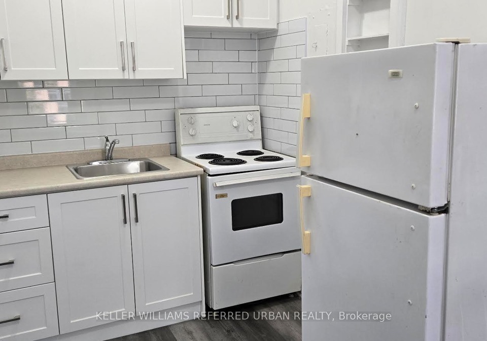 137-eglinton-avenue-w-toronto-toronto-ontario-c13689328
