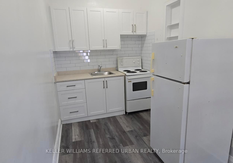 137-eglinton-avenue-w-toronto-toronto-ontario-c13689328