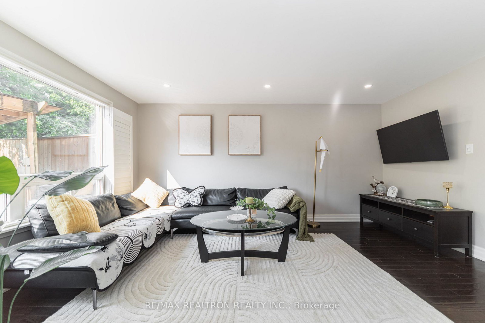 2-lynedock-crescent-toronto-north-york-ontario-c13689384