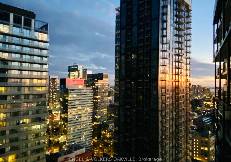 125-peter-street-toronto-toronto-ontario-c13689586