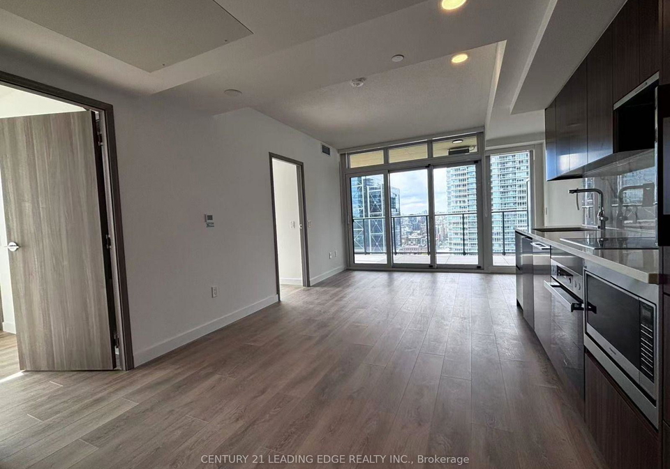3-concord-cityplace-way-toronto-toronto-ontario-c13689652