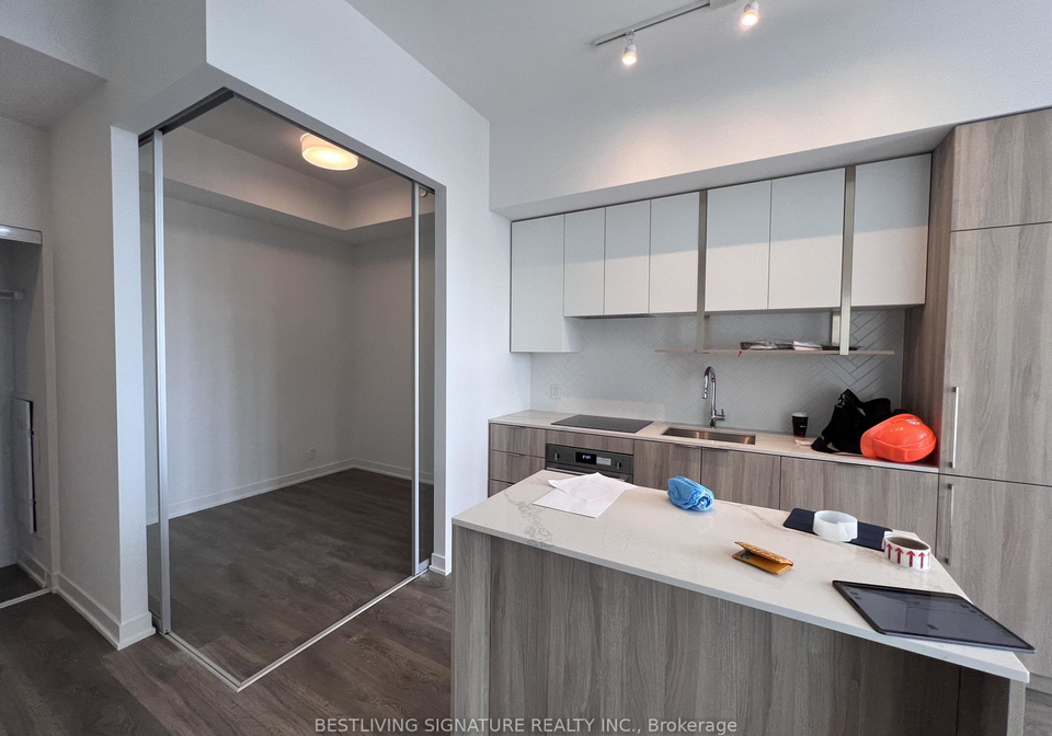 15-holmes-avenue-toronto-north-york-ontario-c13689736