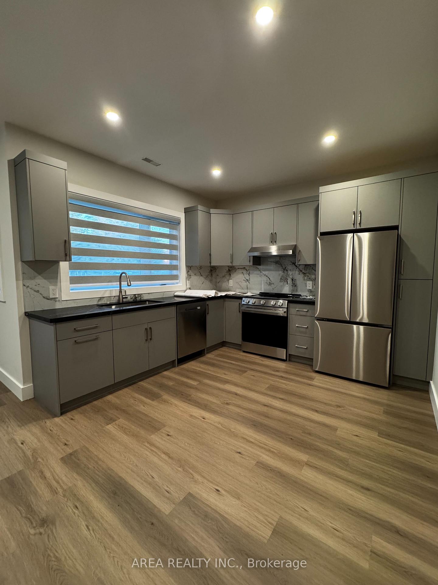 501-northcliffe-boulevard-toronto-toronto-ontario-c13689738