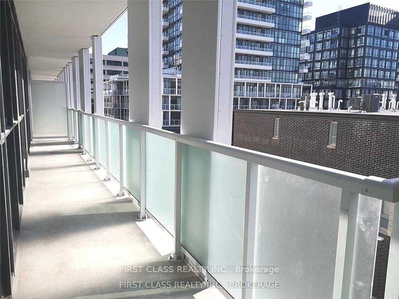 188-fairview-mall-drive-toronto-north-york-ontario-c13690040
