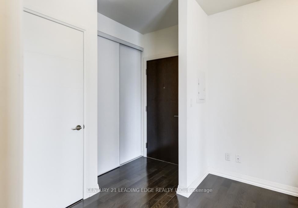 460-adelaide-street-e-toronto-toronto-ontario-c13690268