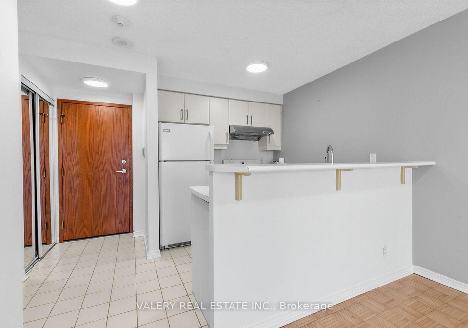 10-yonge-street-toronto-toronto-ontario-c13690380