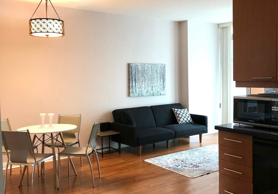 1121-bay-street-toronto-toronto-ontario-c13690394