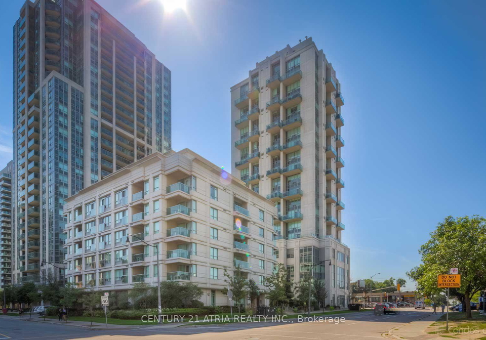 19-avondale-avenue-toronto-north-york-ontario-c13690478