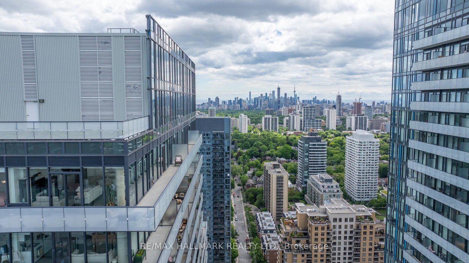 185-roehampton-avenue-toronto-toronto-ontario-c13690504