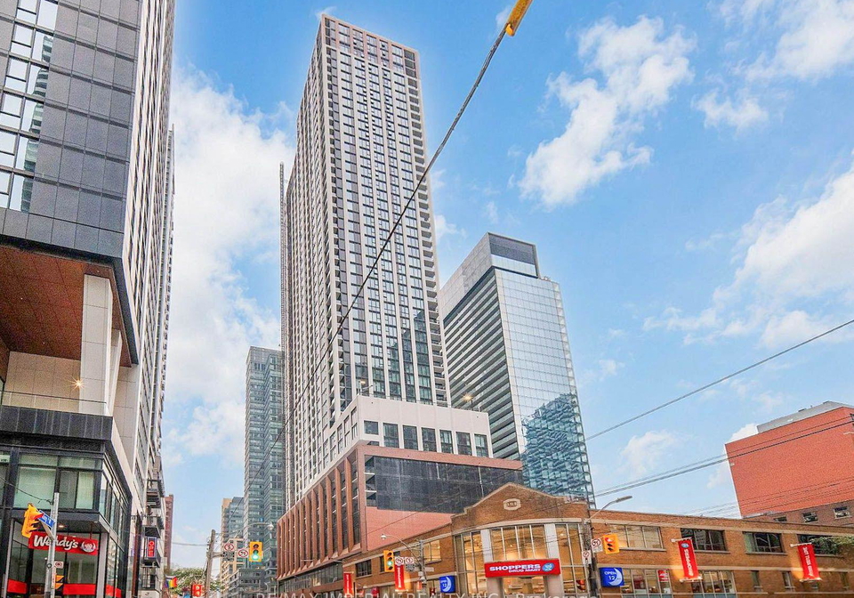 400-king-street-w-toronto-toronto-ontario-c13690518