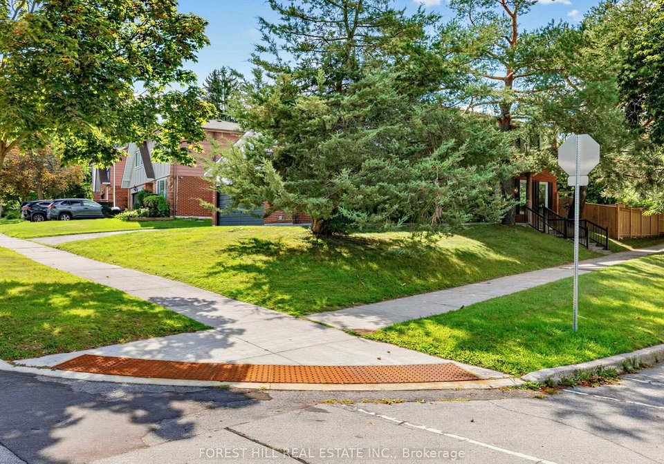 1-ames-circle-toronto-north-york-ontario-c13690912