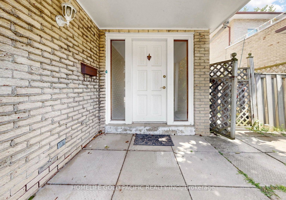 17-chipwood-crescent-toronto-north-york-ontario-c13690950