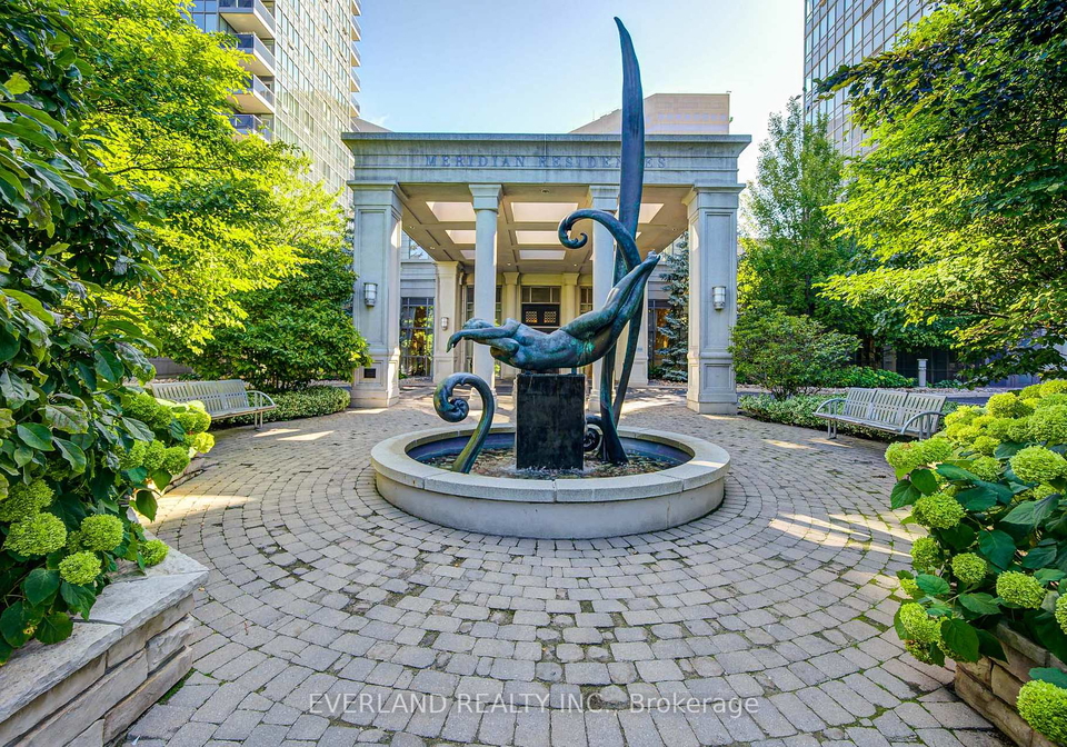 15-greenview-avenue-toronto-toronto-ontario-c13691076