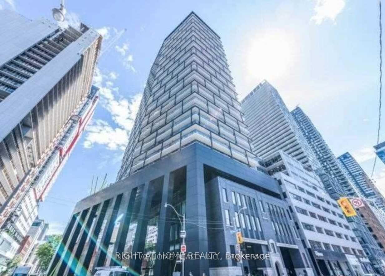 125-peter-street-toronto-toronto-ontario-c13691118