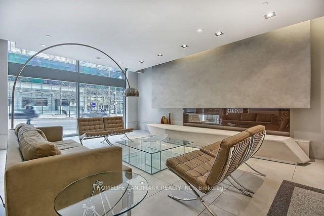 832-bay-street-toronto-toronto-ontario-c13691272