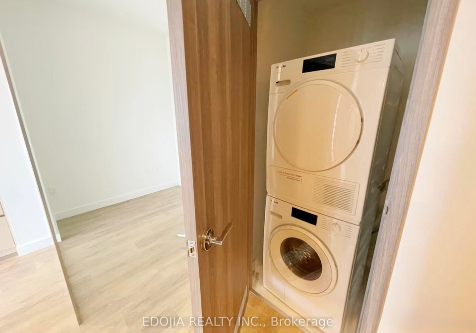 85-mcmahon-drive-toronto-north-york-ontario-c13691302