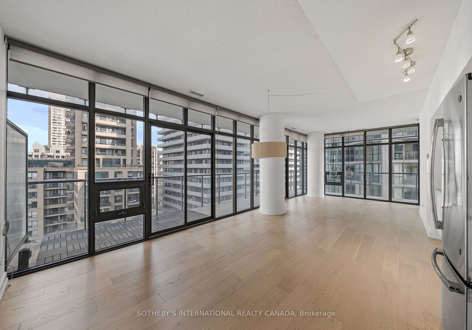 33-charles-street-e-toronto-toronto-ontario-c13691316