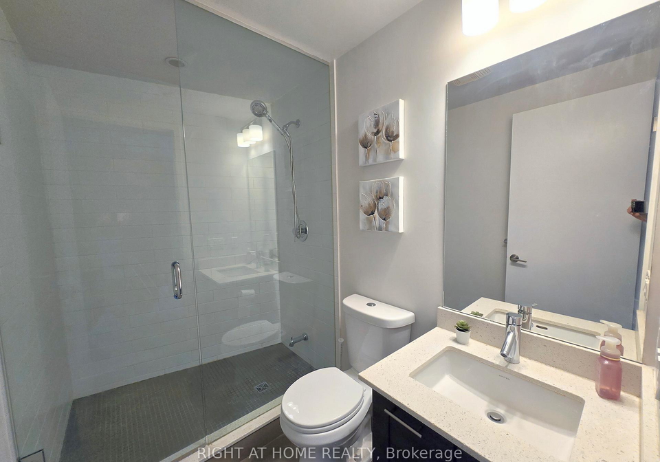 20-bruyeres-mews-toronto-toronto-ontario-c13691448
