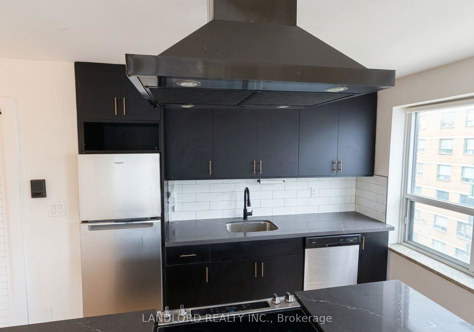 420-eglinton-avenue-e-toronto-toronto-ontario-c13691534