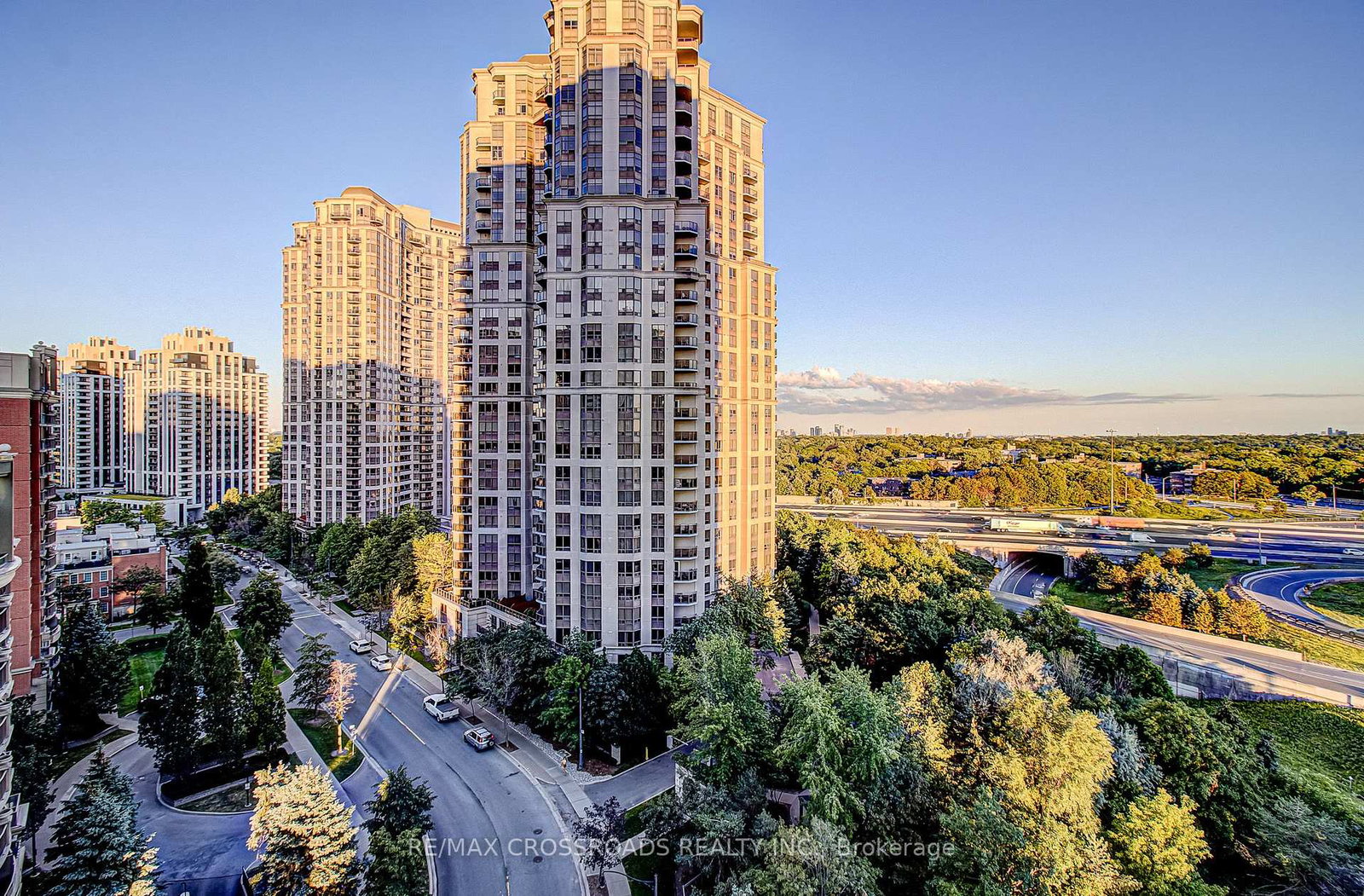 30-harrison-garden-boulevard-toronto-north-york-ontario-c13692168