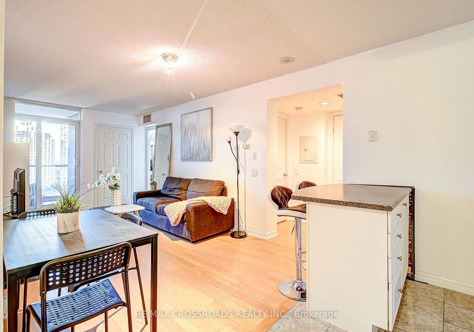 30-harrison-garden-boulevard-toronto-north-york-ontario-c13692168