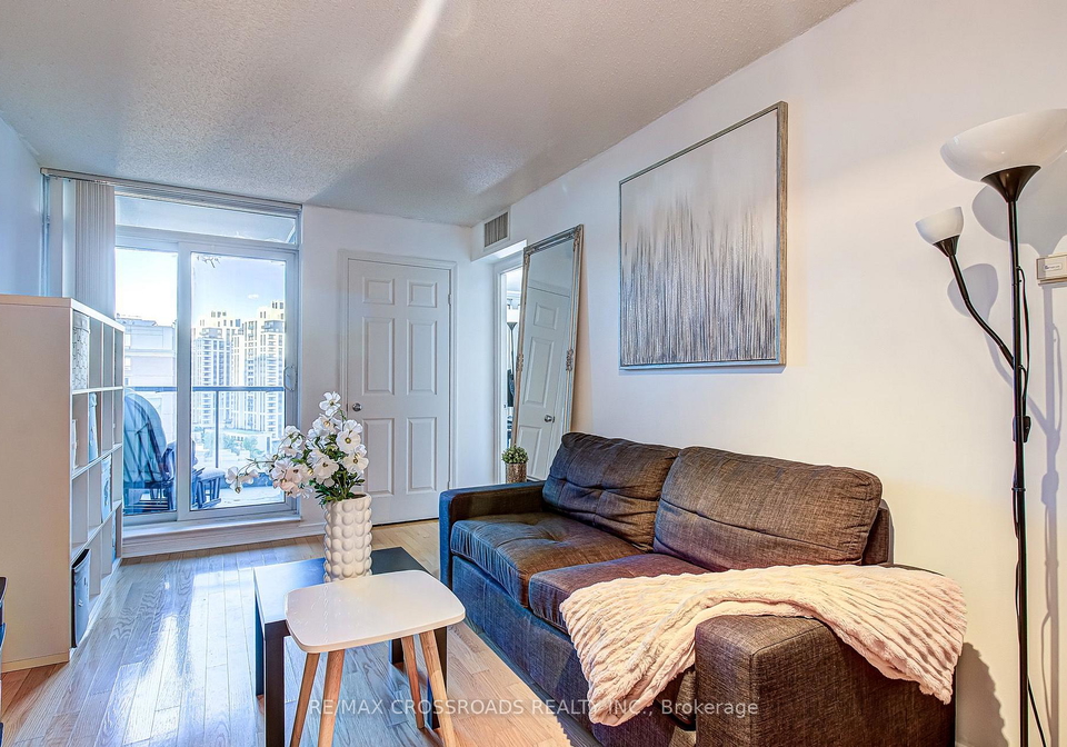 30-harrison-garden-boulevard-toronto-north-york-ontario-c13692168