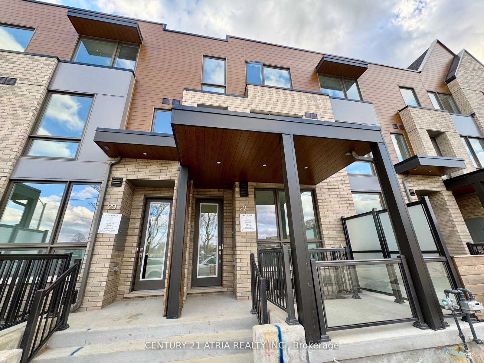 22-deep-roots-terrace-toronto-toronto-ontario-c13692284