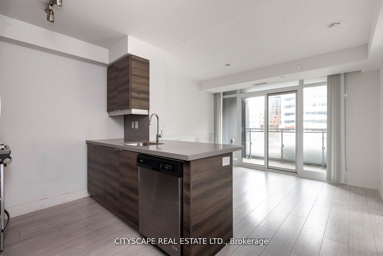 525-adelaide-street-w-toronto-toronto-ontario-c13692322