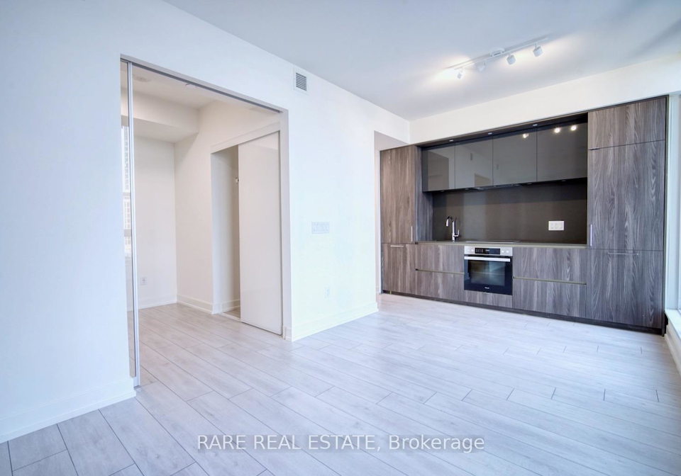 15-mercer-street-toronto-toronto-ontario-c13692428