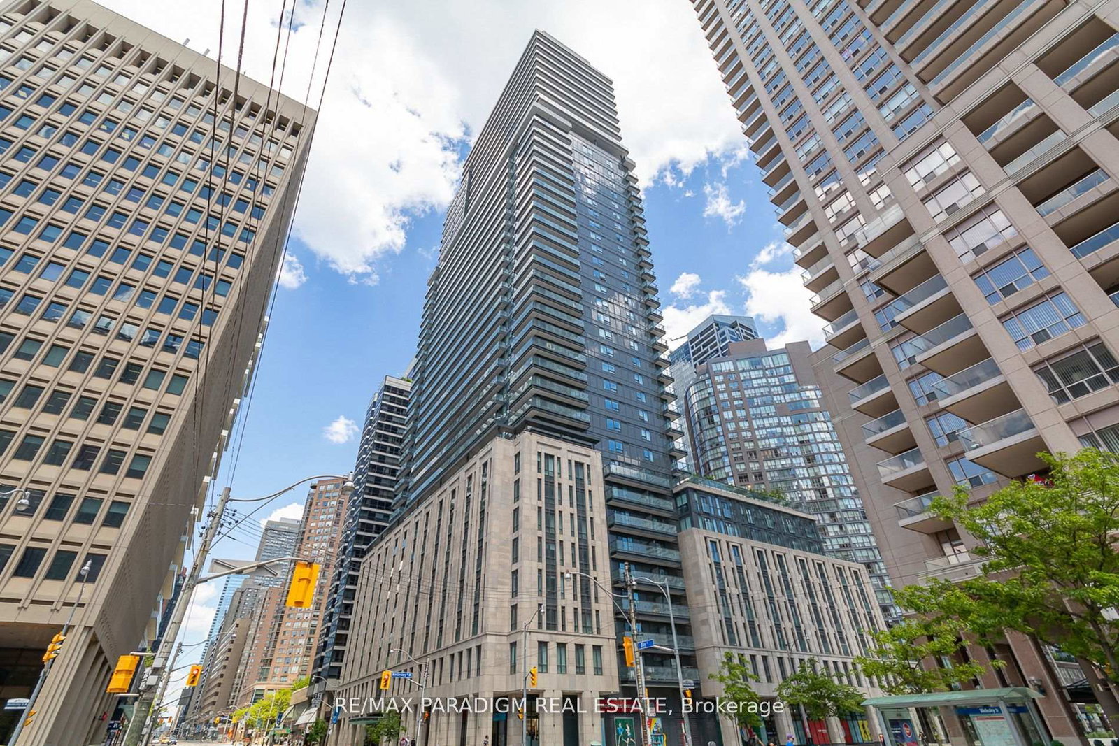 955-bay-street-toronto-toronto-ontario-c13692446