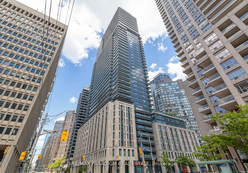 955-bay-street-toronto-toronto-ontario-c13692446