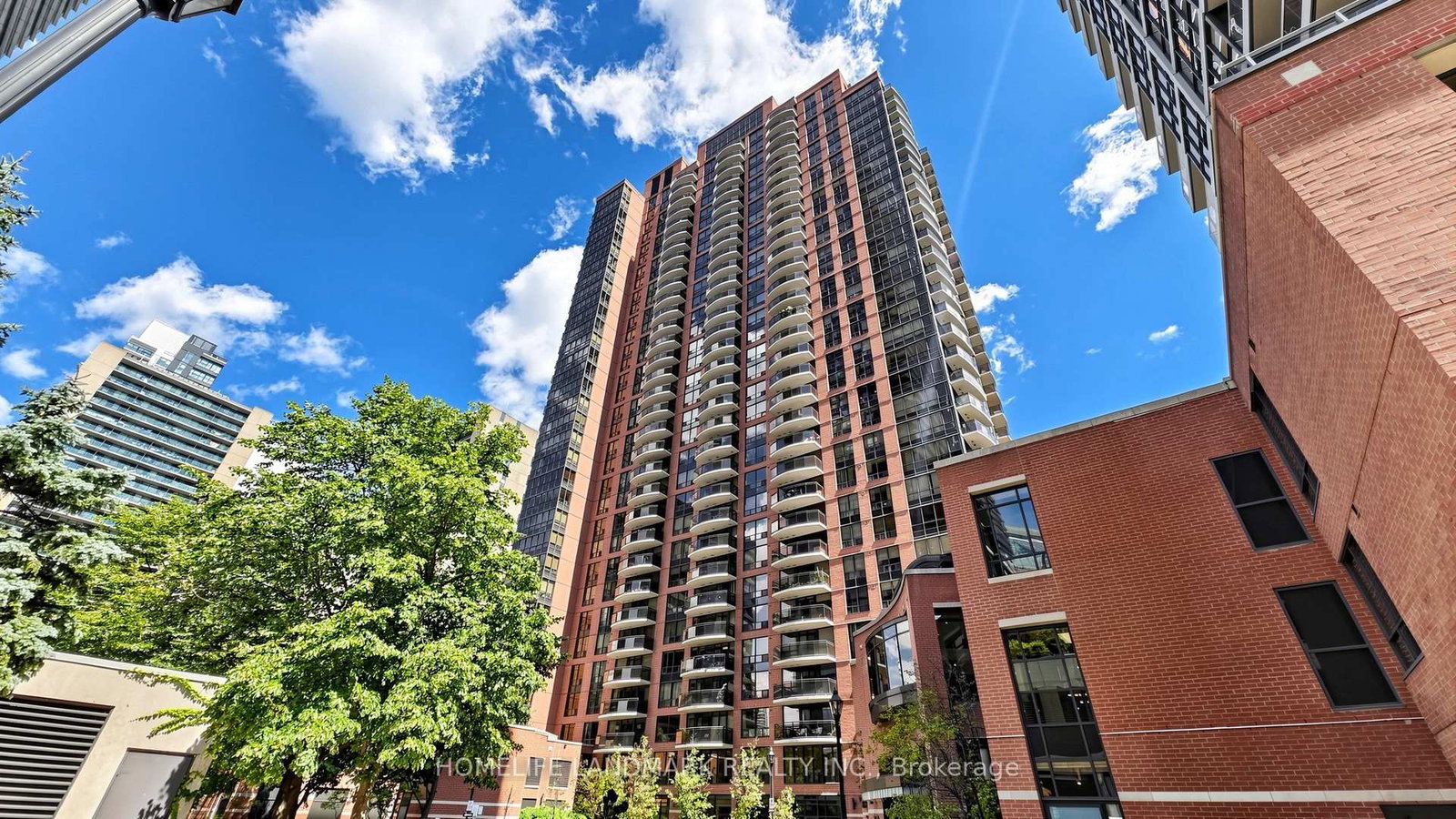 33-sheppard-avenue-e-toronto-north-york-ontario-c13692514