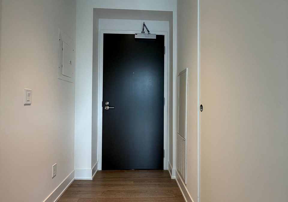 8-cumberland-street-toronto-toronto-ontario-c13692534