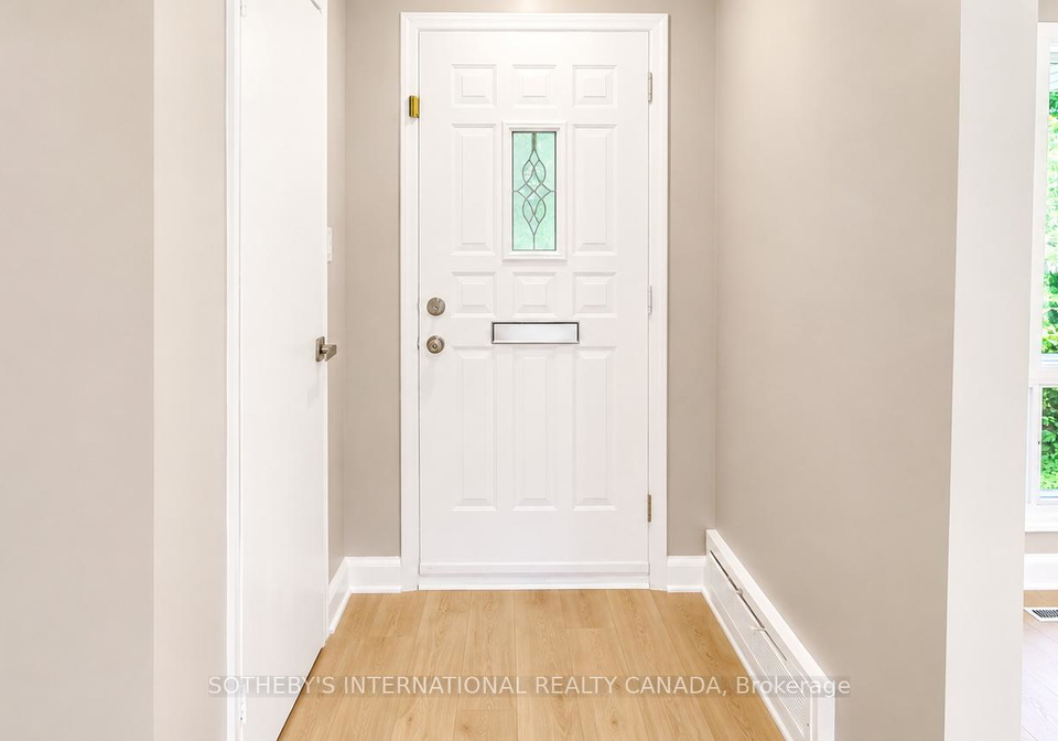 9-lloydminster-crescent-toronto-north-york-ontario-c13692716