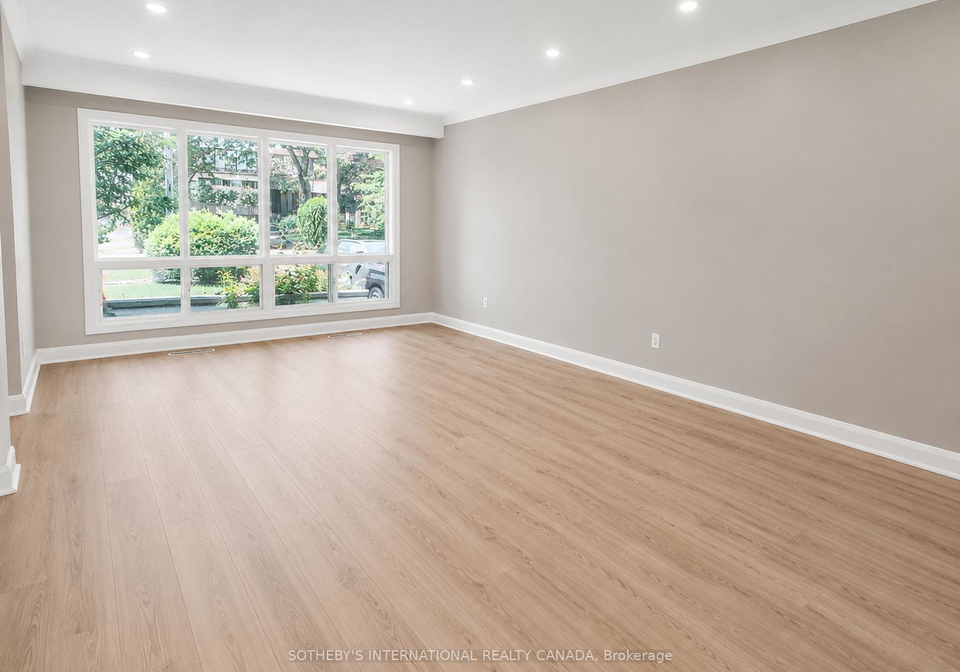 9-lloydminster-crescent-toronto-north-york-ontario-c13692716