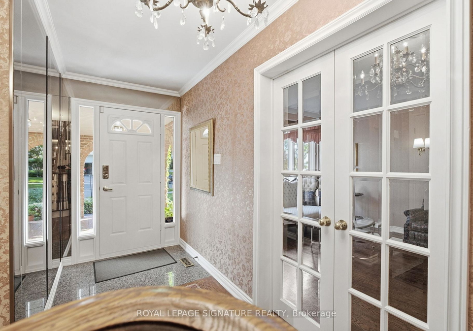 20-wellesbourne-crescent-toronto-north-york-ontario-c13692848