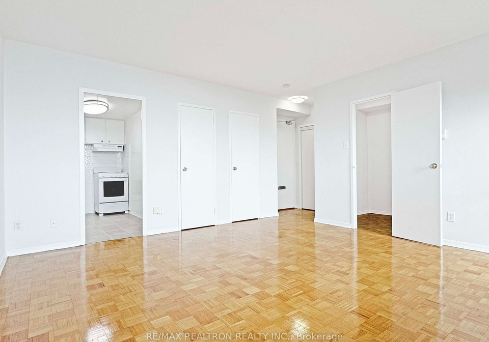 525-eglinton-avenue-e-toronto-toronto-ontario-c13692982