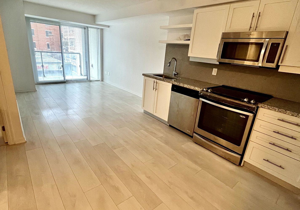 400-adelaide-street-e-toronto-toronto-ontario-c13693132
