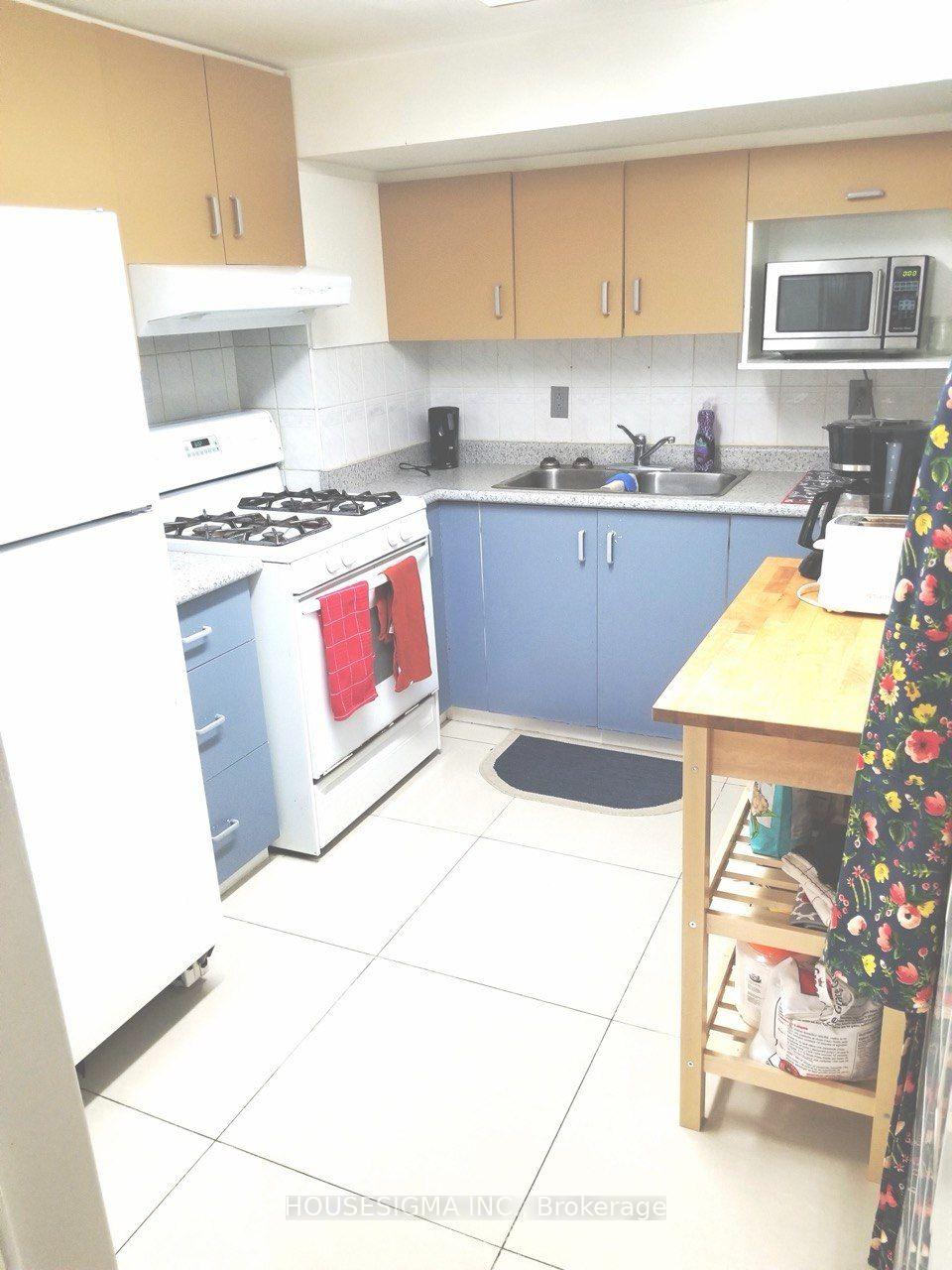 34-ladner-drive-toronto-north-york-ontario-c13693236