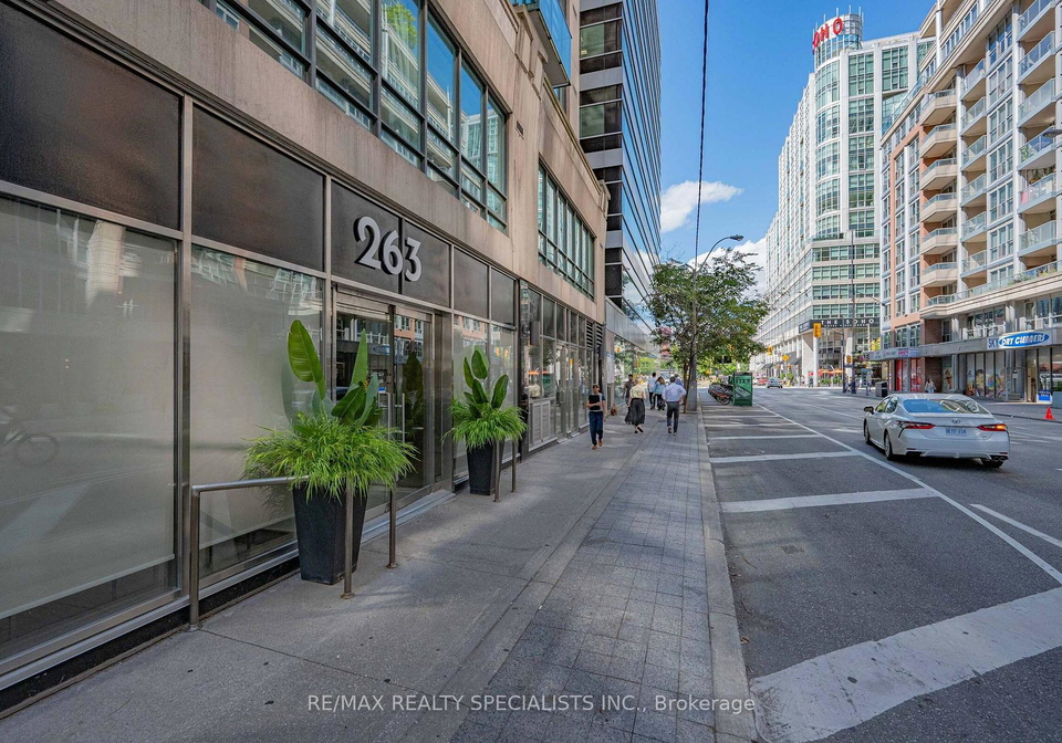 263-wellington-street-w-toronto-toronto-ontario-c13693270
