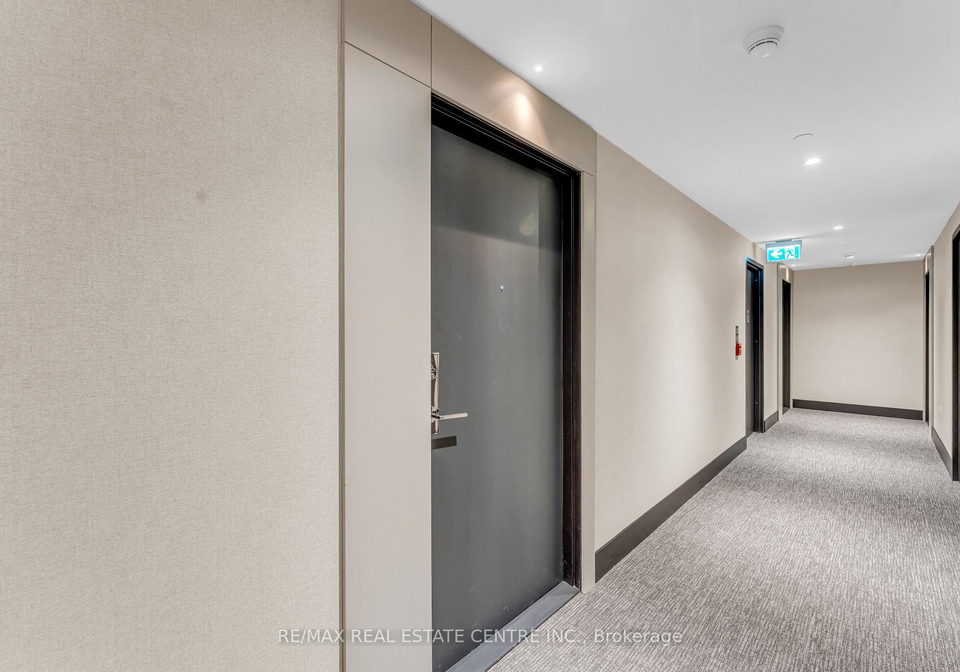 250-lawrence-avenue-w-toronto-toronto-ontario-c13693632