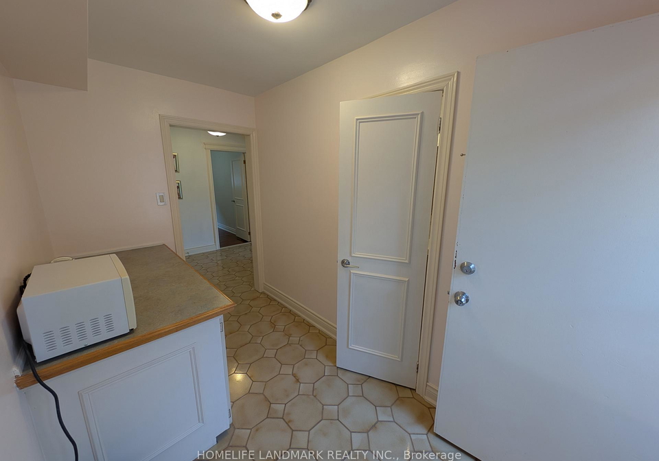56-bickerton-crescent-toronto-north-york-ontario-c13693720