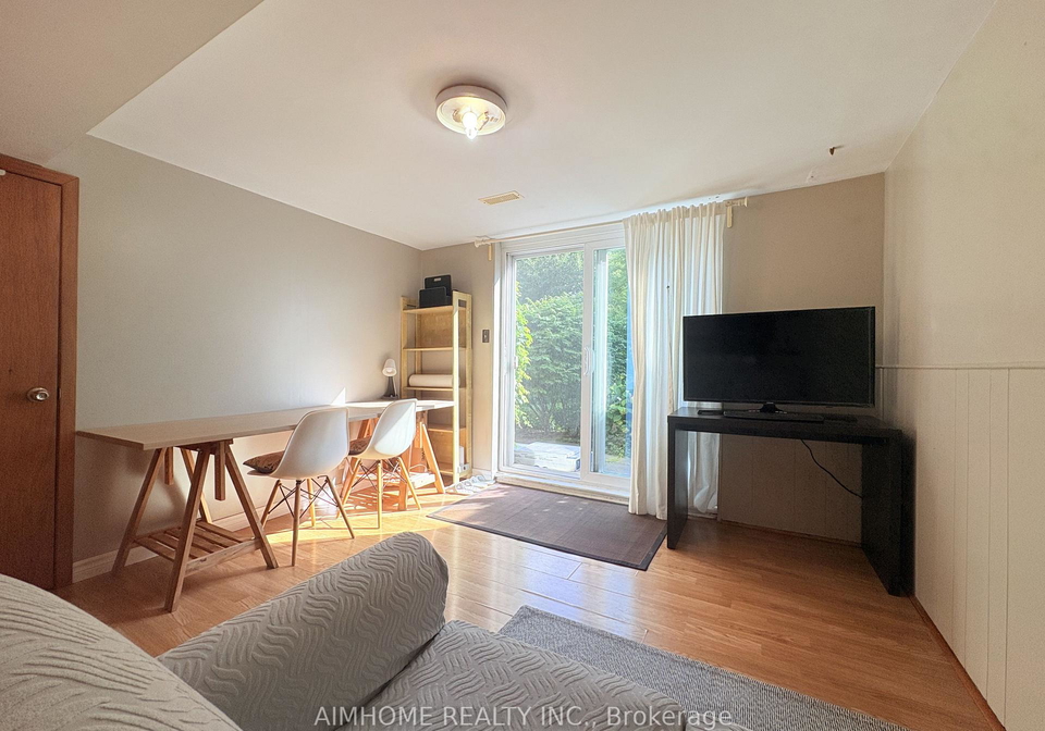 94-micmac-crescent-toronto-north-york-ontario-c13693828