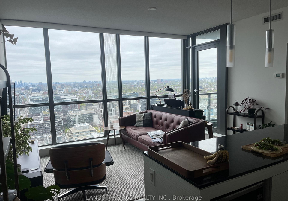 8-charlotte-street-toronto-toronto-ontario-c13693954
