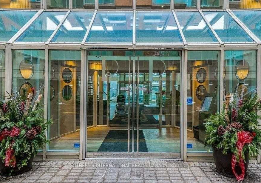 313-richmond-street-e-toronto-toronto-ontario-c13694272